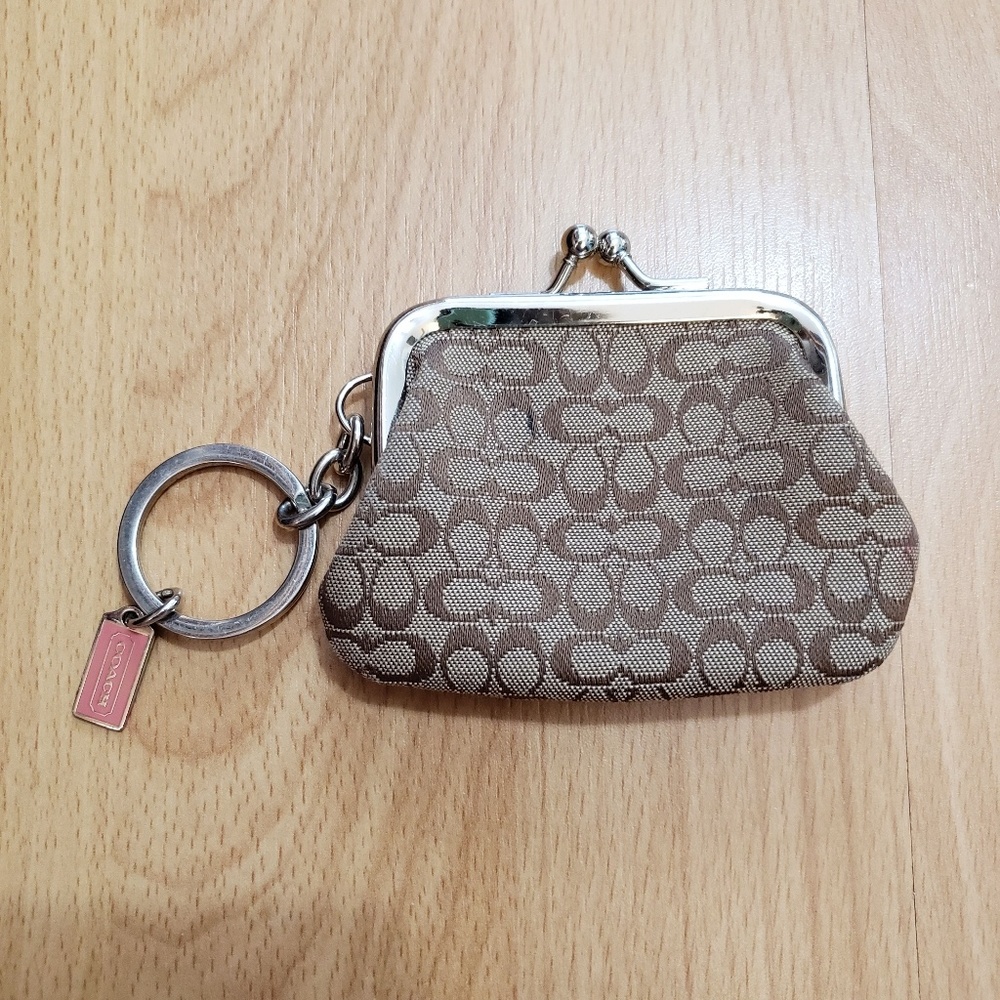 Coach coin purse keychain